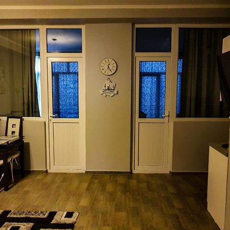 Hotel T Apartment โกนิโอ ภายนอก รูปภาพ