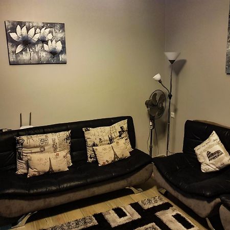 Hotel T Apartment โกนิโอ ภายนอก รูปภาพ