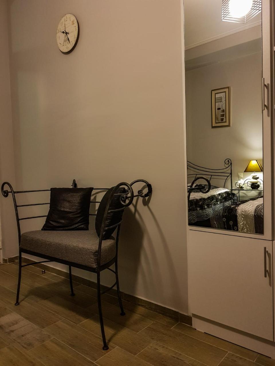 Hotel T Apartment โกนิโอ ภายนอก รูปภาพ