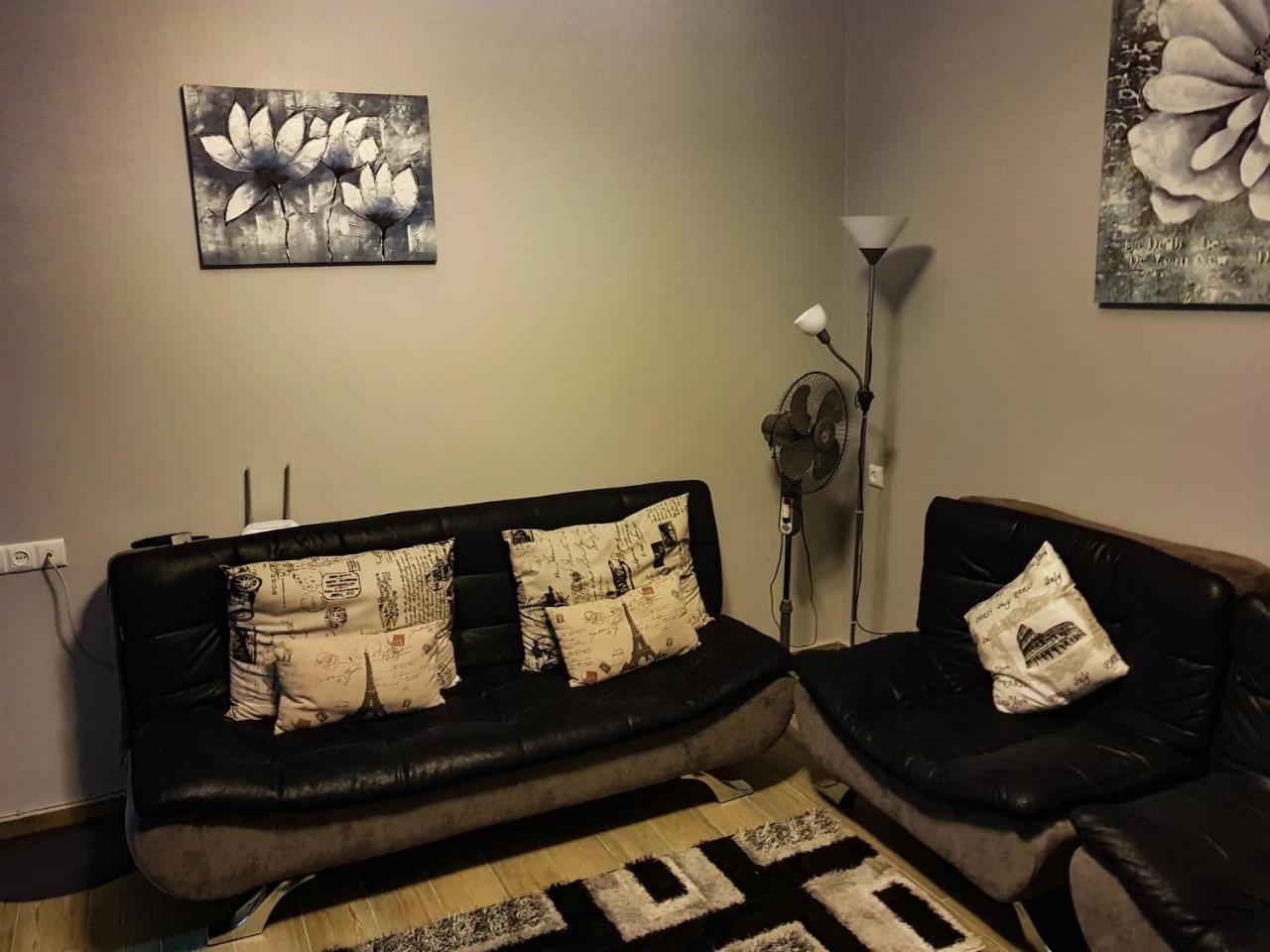 Hotel T Apartment โกนิโอ ภายนอก รูปภาพ